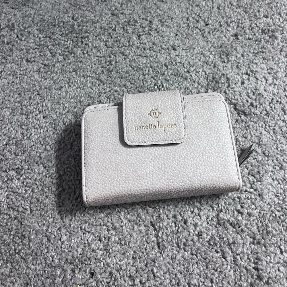 Nanette lepore wallet